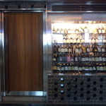 ミルカレス - いかにも美味しいワインにありつけそうです。