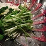 魚菜 由良 - 寒ブリのしゃぶしゃぶ！