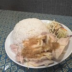 プロォーイ タイ料理 - 