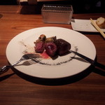 ミルカレス - 豚切って見ましたが、断面も美しい。