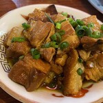 焼小籠包ドラゴン - 魯肉飯のあたま
