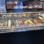 ドゥブルベ・ボレロ - ショーケース（生菓子）