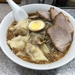 中華麺店 喜楽 - チャーシューワンタン麺