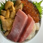 海鮮料理 よつや - 