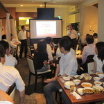 個室Dining 新荘園 - 今年の歓送迎会は新荘園で！
店内は広々、テレビやプロジェクター・スクリーン、マイクなどの充実設備で50名様以上は貸切ができます！！