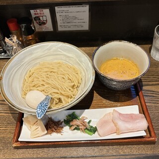メンドコロ キナリ - つけ麺