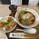 DASHI BUGYOU - ラーメン＆丼