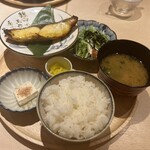 ネオ和食居酒屋 君に会いたくなるから - 