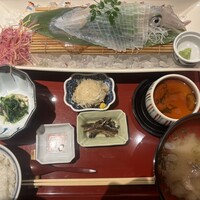 対馬のどぐろとイカ活き造り 博多 魚蔵 都ホテル店 - 