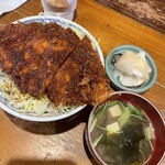 241437756 - ソースカツ丼