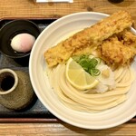 Udon Izakaya Edobori - 竹鶏玉ぶっかけ 930円