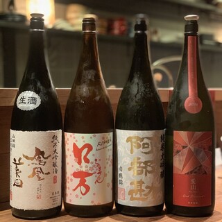 We have famous local sake from all over Japan! Seasonal sake too!