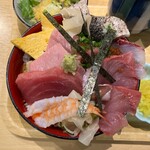 Naminori Sushi - 海鮮丼③