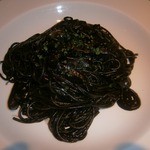 ミンタマ - イカ墨のパスタ（1554円）