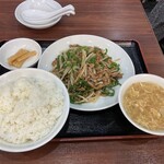 Chuugoku Ryouri Gabisan - 牛肉細切りピーマン炒め定食