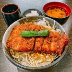 とん竹 - ソースかつ丼 ¥1,000(税込)
            ※ご飯大盛り無料