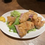 馬肉バル 跳ね馬 - 馬肉のレア唐揚げ