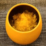 虹吉 - ⑦紅プリンセス(2023年試験販売された新しい品種、紅まどんな×甘平、愛媛県伯方島産)のグラニテ
      紅まどんなのゼリーの様な食感を更に甘くした新しい柑橘、知らなかった