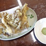 やみぞ蕎麦 しらたき - まいたけ天ぷら盛り合せ