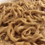 ラーメン二郎 - スープ吸いまくりのオーション麺。ウマ過ぎです。