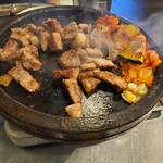 韓豚屋 - 韓国に行けてないので恋しくなりました。