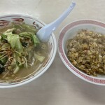 赤のれん クーニャンラーメン - 