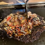 月島もんじゃ・お好み焼き てっぱん - 目の前で調理お好み焼き編