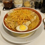 広州市場 - 辛味ネギ塩肉汁雲呑麺　979円