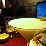 ジャンボサイズのカクテル。　デカッ。