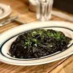 バール チッチャ - イカ墨のパスタ