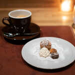 ARMONICO - レモンシュークリーム　 サラミチョコレート　 ココナッツのメレンゲ　 ザレッティ