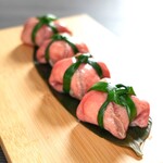 焼肉と薬膳 味ノ輪 - 結びネギタン