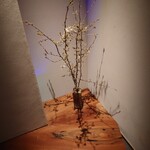 鮨 みずかみ  - エントランスの花