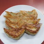 王餃子 - 緑の一口餃子（550円）