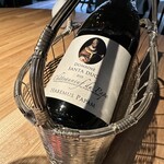 レスピラシオン - 鹿に合わせて赤を少々。