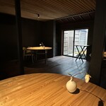 レスピラシオン - テーブル席