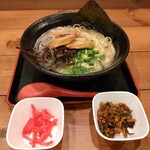 九州とんこつ はりがね屋 - 