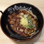 肉肉うどん - 肉肉うどん（680円）