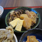 アルモントホテル - 日本人の子供より大人が喜びそうなおばんざいが圧倒的に充実。