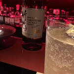 He & Bar (Heiando bar) - 