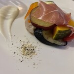 マハロ大人の隠れ家 大名店 - 2品目のプレート