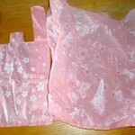 たなか商店 智千 - 桜の袋はこのお店のオリジナルだそうです。テンション上がりますね❤