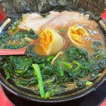 豚骨醤油ラーメン 王道家 - 