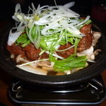 「「にっぽん市」自慢の旨辛煮込み (780円)」