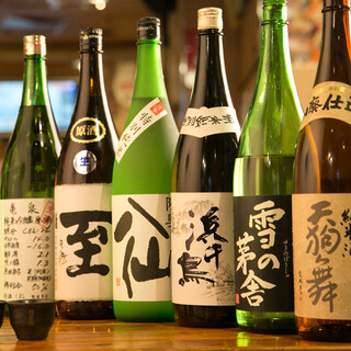 【日本酒にこだわる】自ら舌で確かめ厳選した地酒をどうぞ