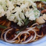 加賀 - 茹で加減が良い"蕎麦"も、熱い"汁(つゆ)"も旨い。