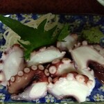 鶴亀 - たこのぶつぎり 450円(税込)(2024年2月16日撮影)