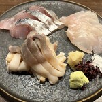 酒趣 - アジ、ホッキ貝、カサゴ