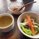 Chikutaku - セットのサラダ、スープはセルフ