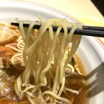 Pekin Gyouza - 麺は自家製工場製造